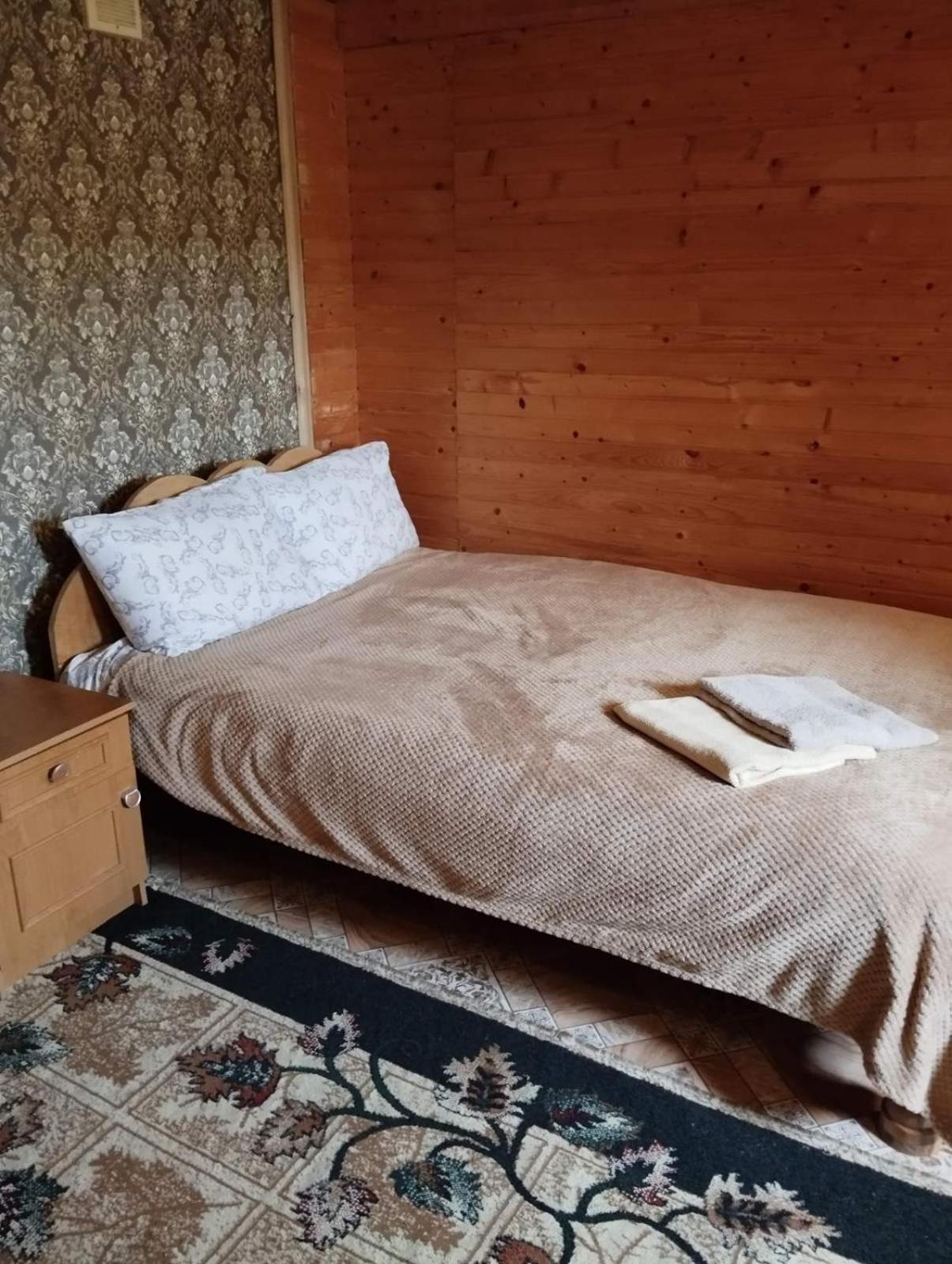 Villa Kolo Druziv à Slavsko Extérieur photo