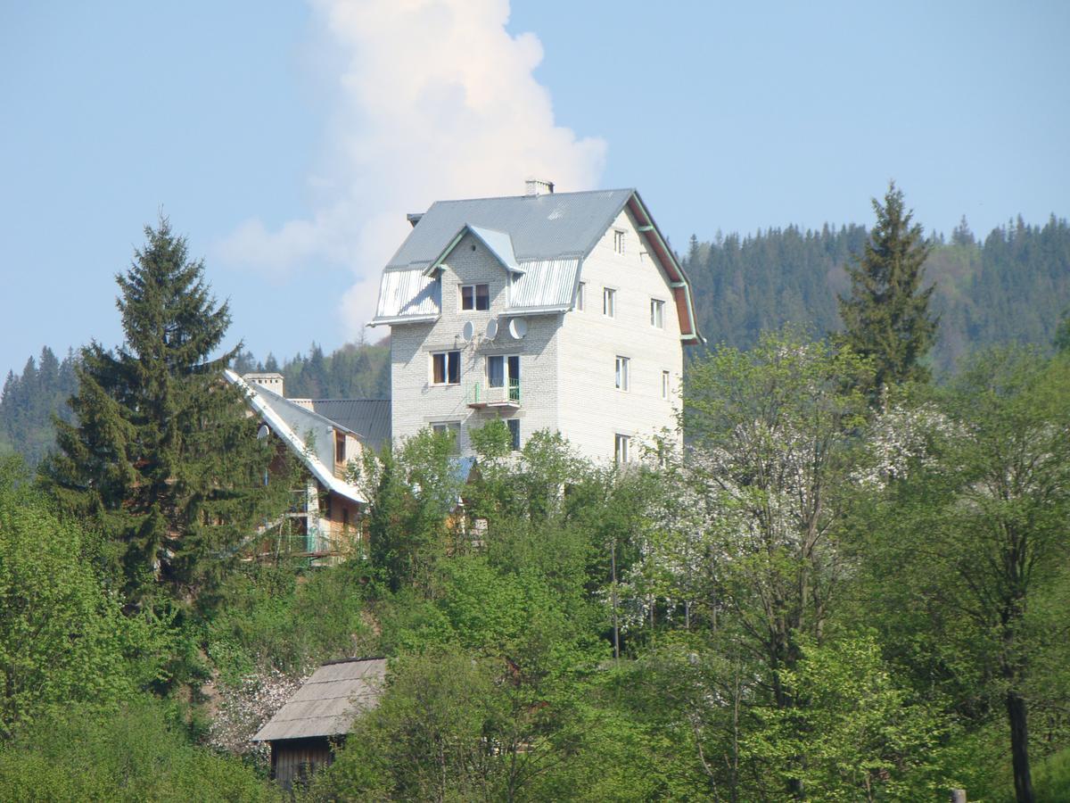 Villa Kolo Druziv à Slavsko Extérieur photo